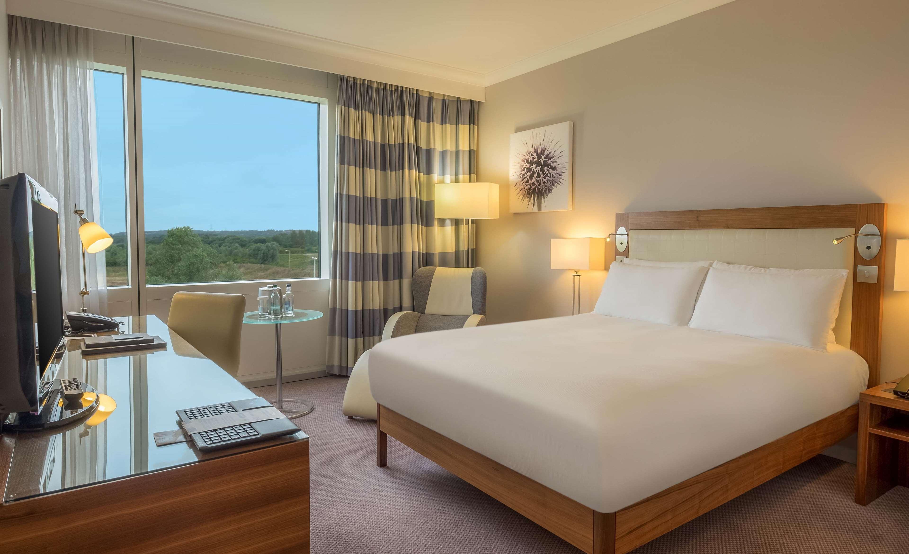 Hotel Hilton Reading Exterior foto
