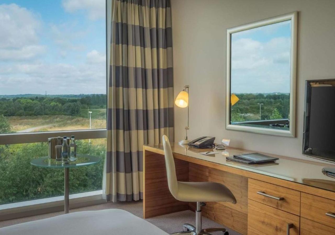 Hotel Hilton Reading Exterior foto