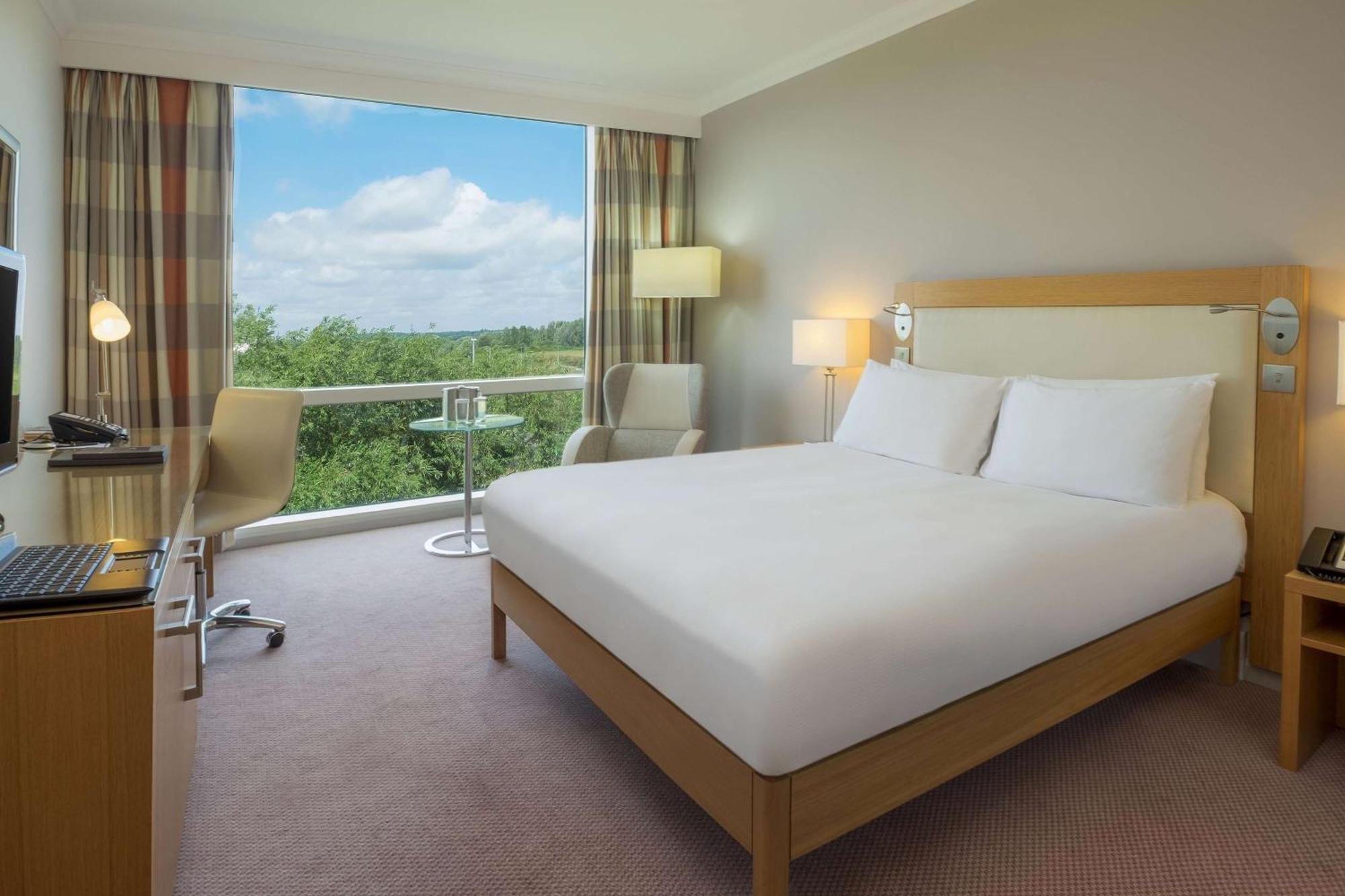 Hotel Hilton Reading Exterior foto