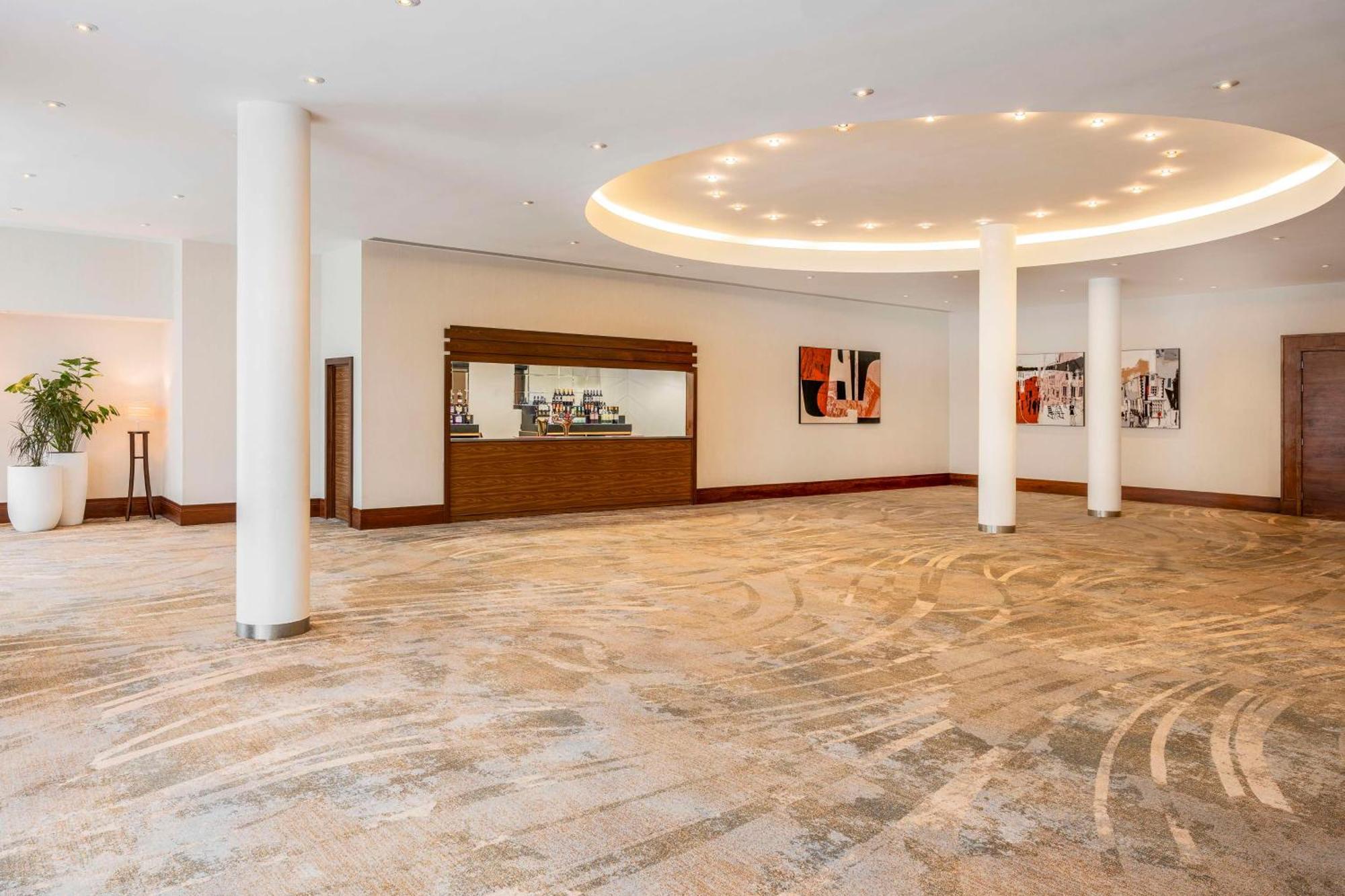 Hotel Hilton Reading Exterior foto